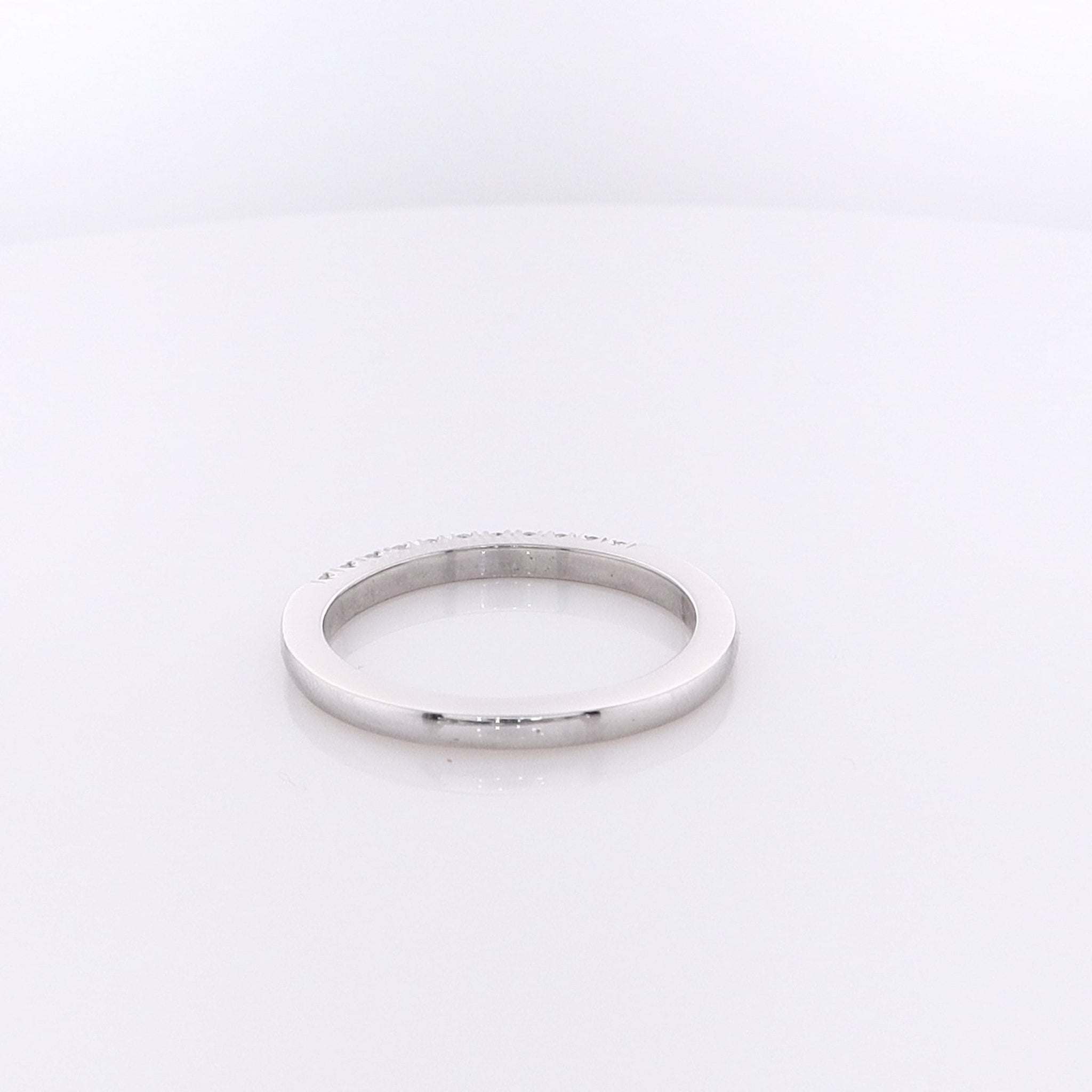 Exquisite 14K White Gold Diamond Wedding Band for Size 8