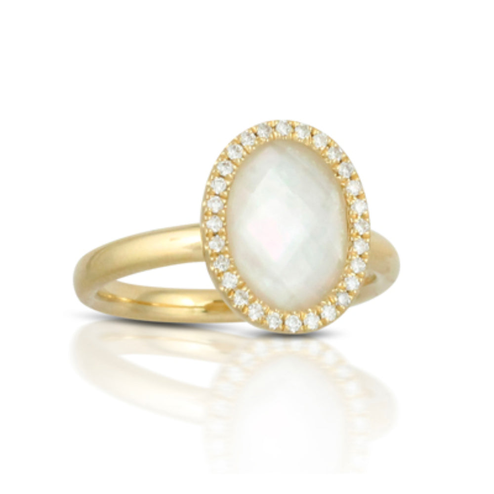 Exquisite 18k Yellow Gold Ring with 2.58 cts Mother of Pearl and 0.14 cts Diamonds