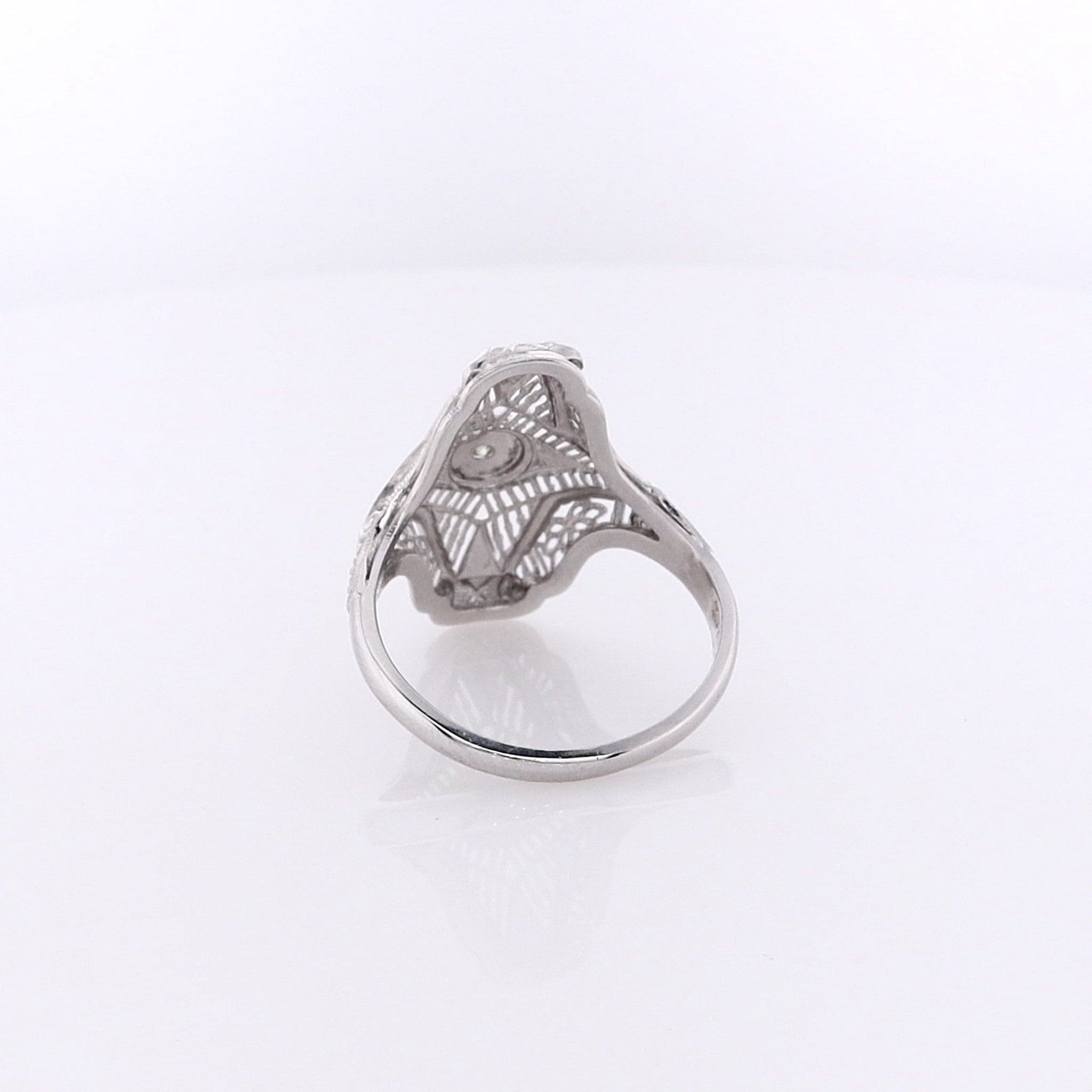 Exquisite Estate 14 Karat White Gold Vintage-Style Shield-Shaped Filigree Diamond Engagement Ring