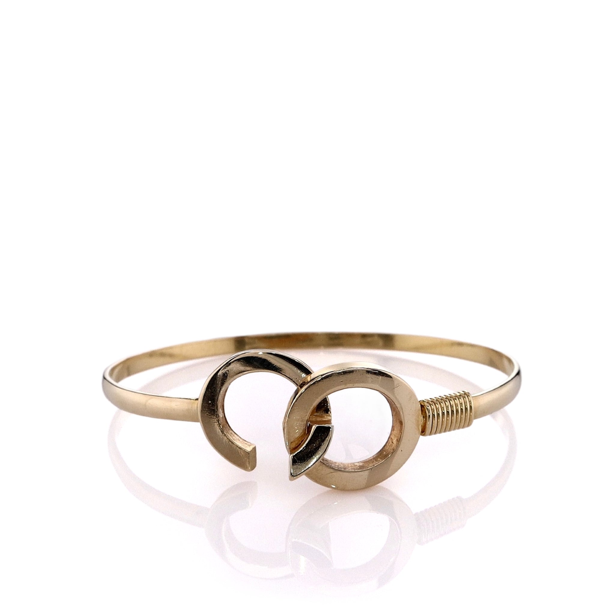 14k Yellow Gold Elegant Interlocking Double Circle Bangle Bracelet