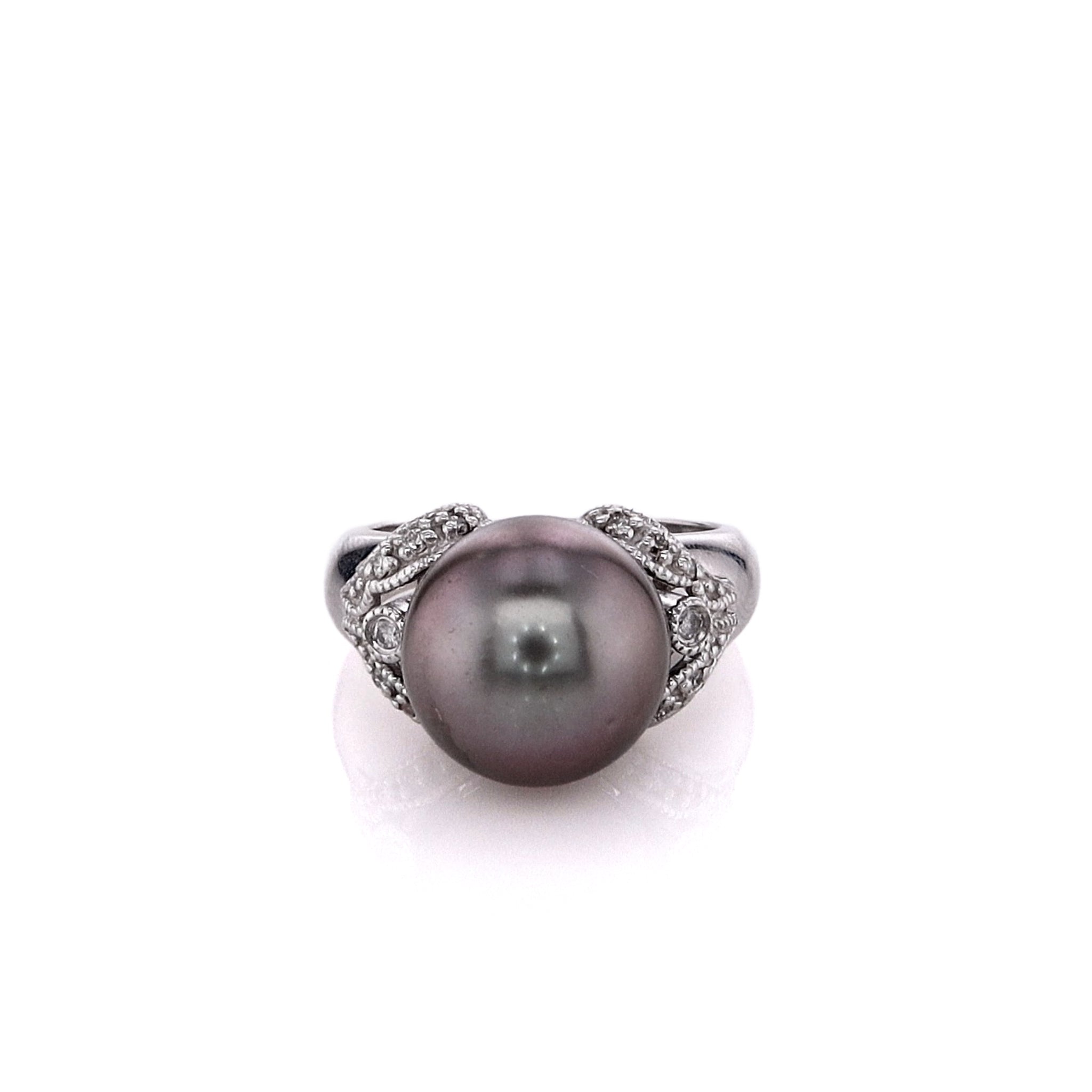 14k White Gold Ring with Black Tahitian Pearl and 14 Round Brilliant Diamonds