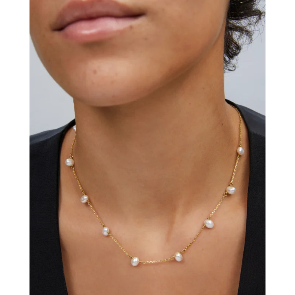 Kendra Scott White Pearl Leighton Gold Strand Necklace for Daily Wear
