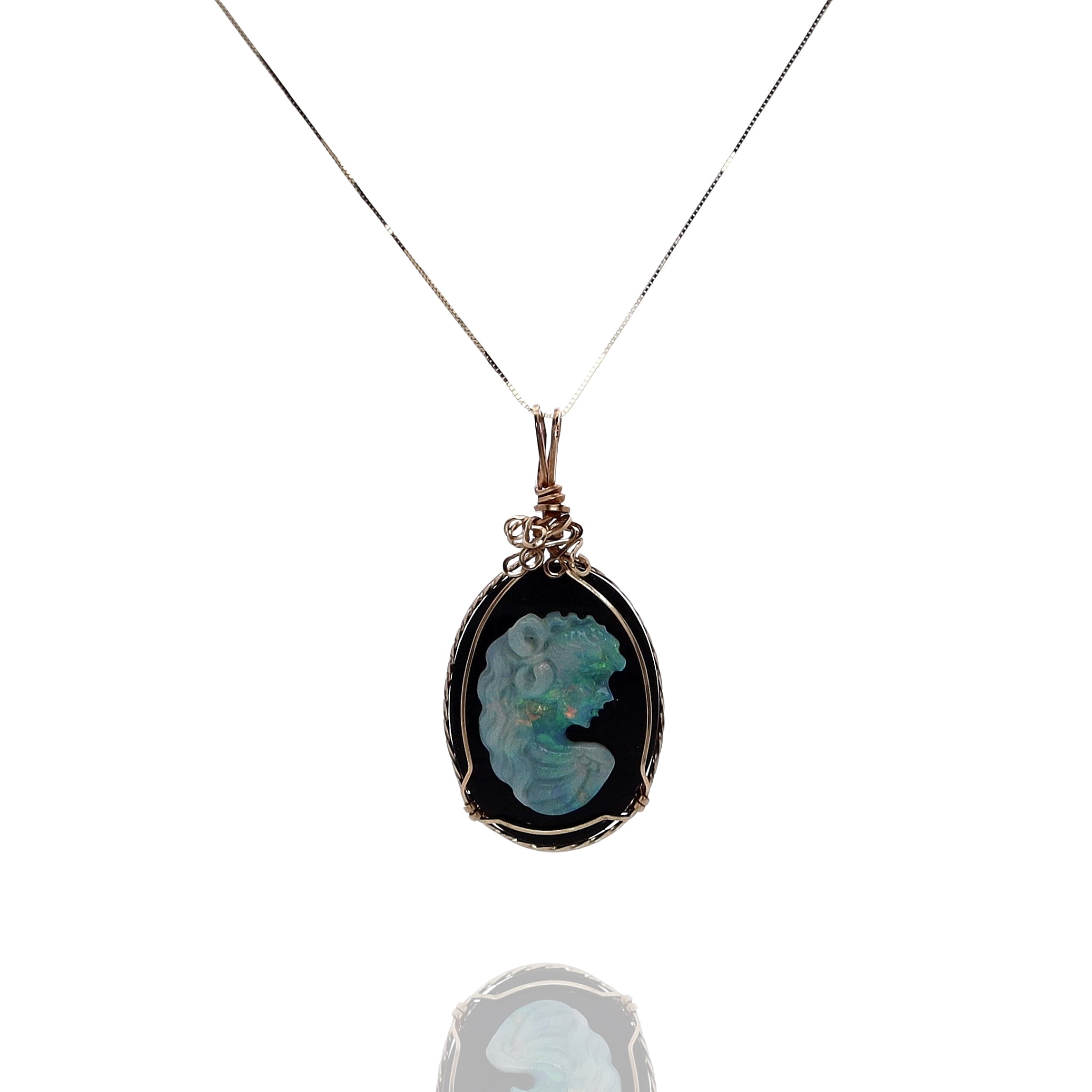14k Yellow Gold Oval Onyx & Carved Opal Cameo Box - Link Pendant Necklace
