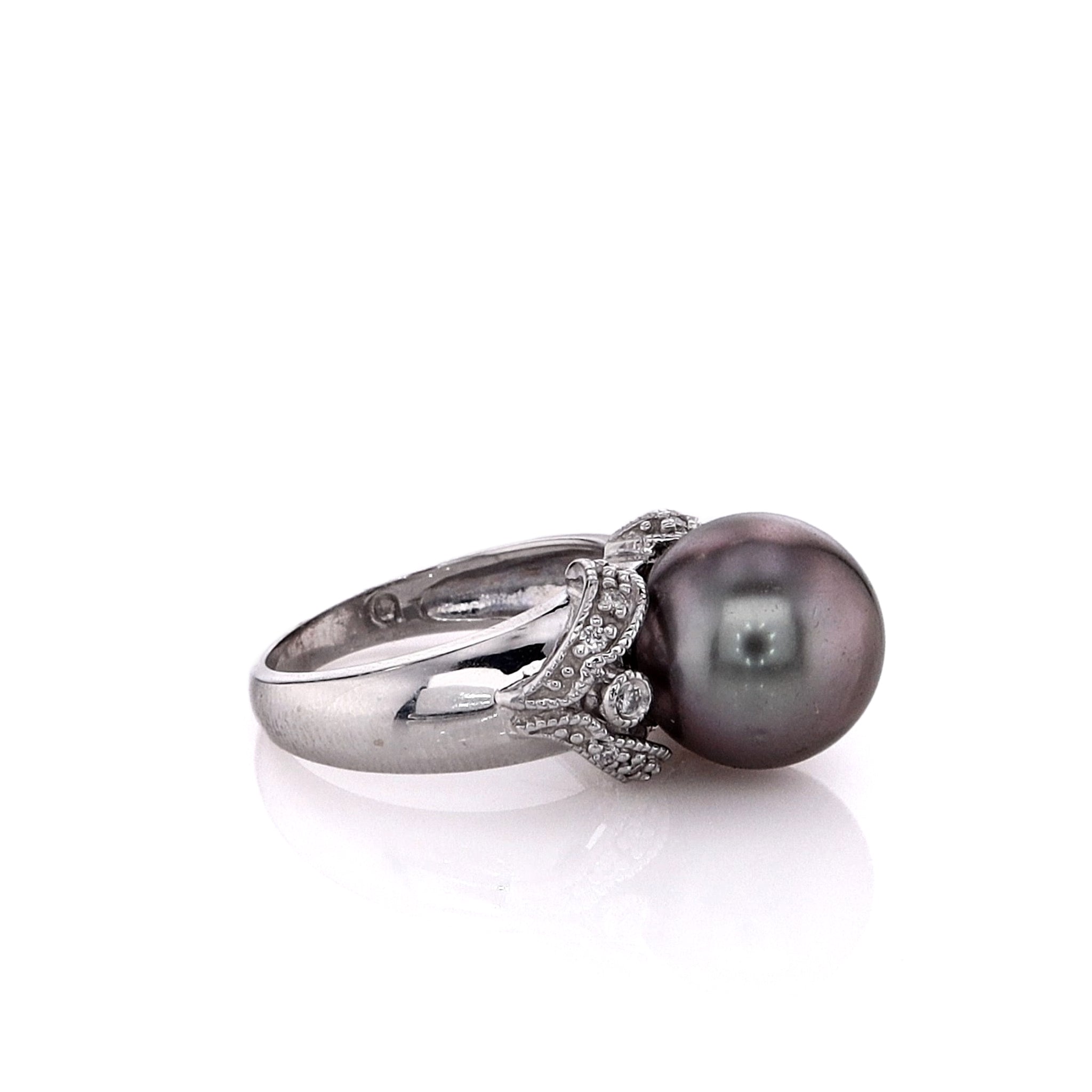 14k White Gold Ring with Black Tahitian Pearl and 14 Round Brilliant Diamonds