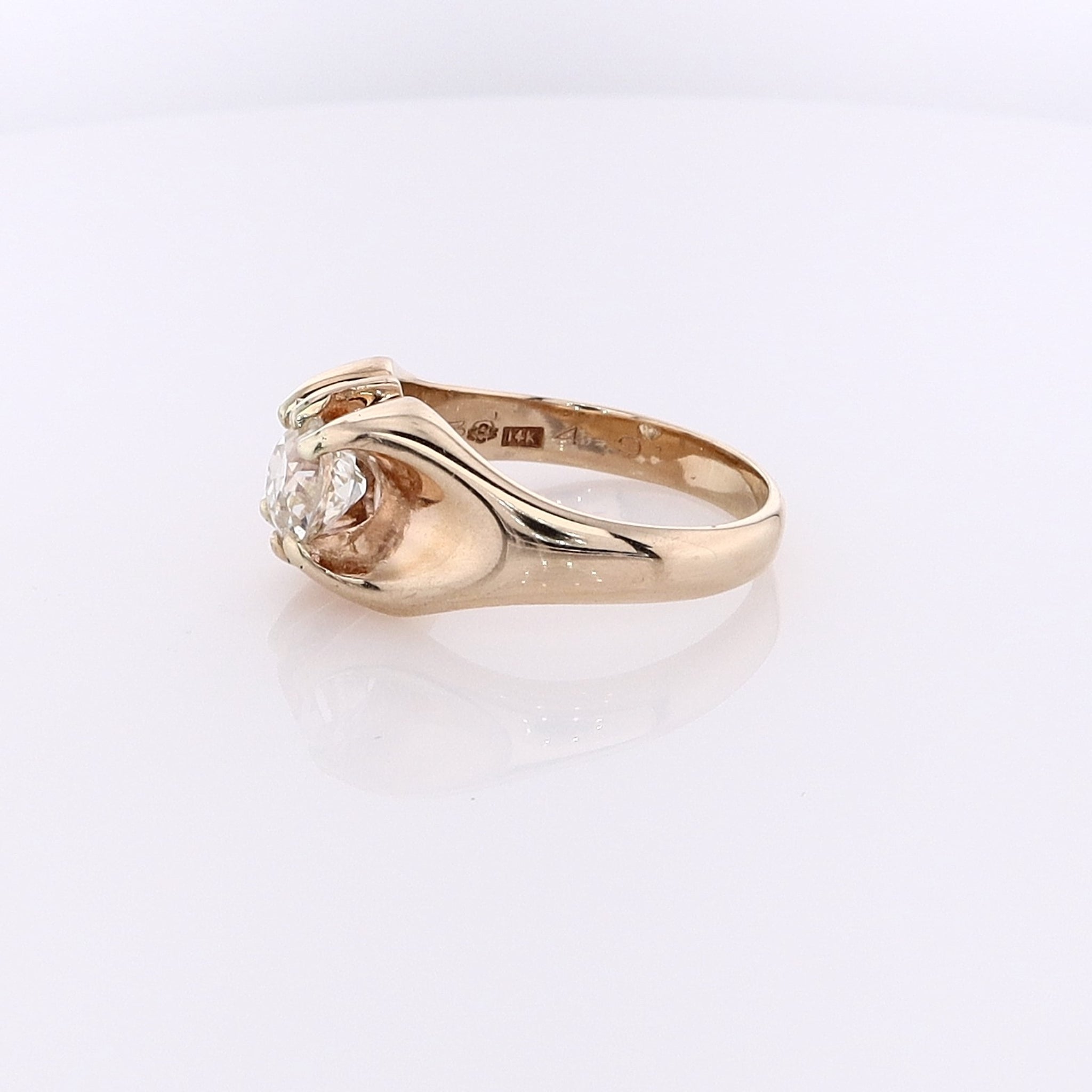Exquisite 14 Karat Yellow Gold Estate-Style Belcher Design Diamond Engagement Ring