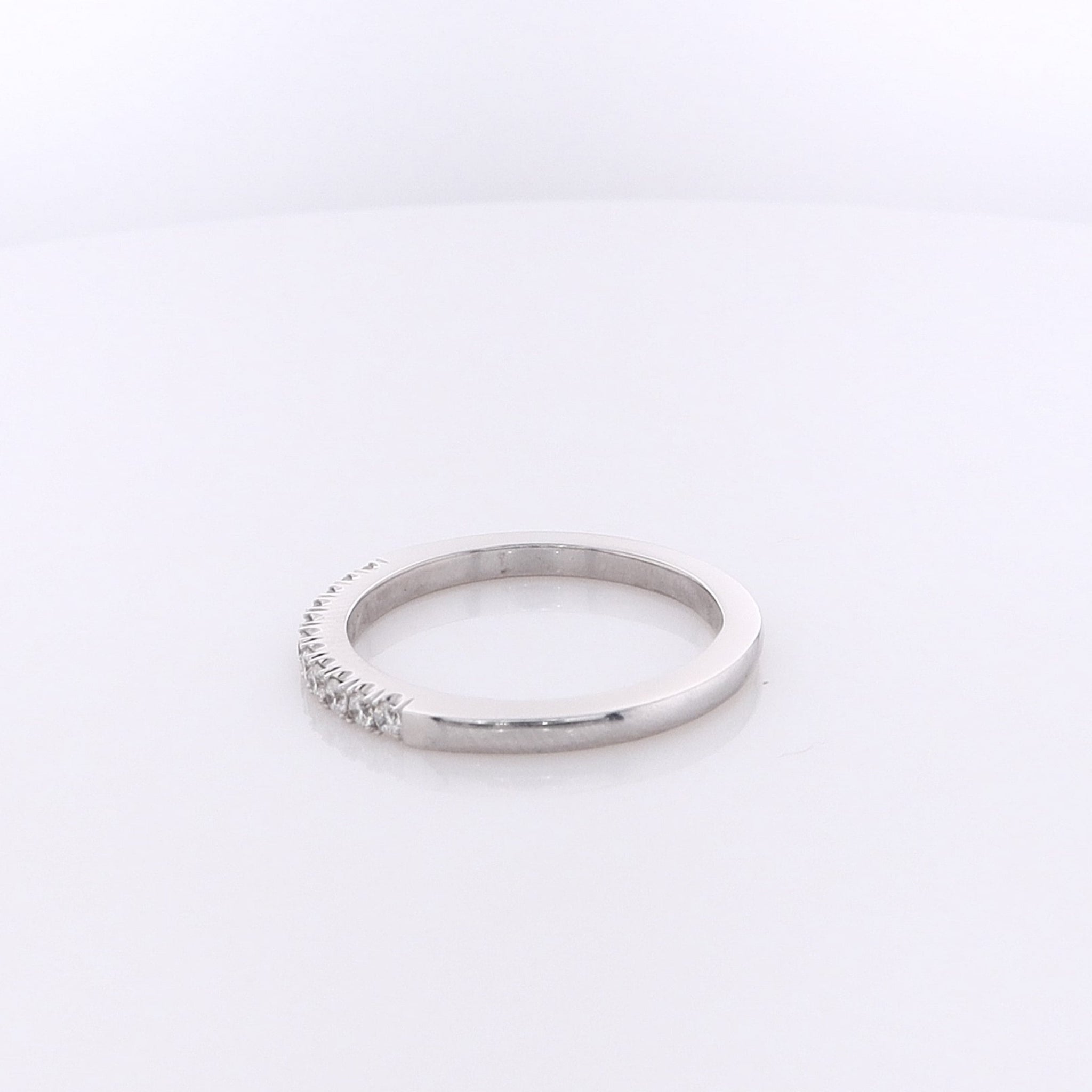 Exquisite 14K White Gold Diamond Wedding Band for Size 8