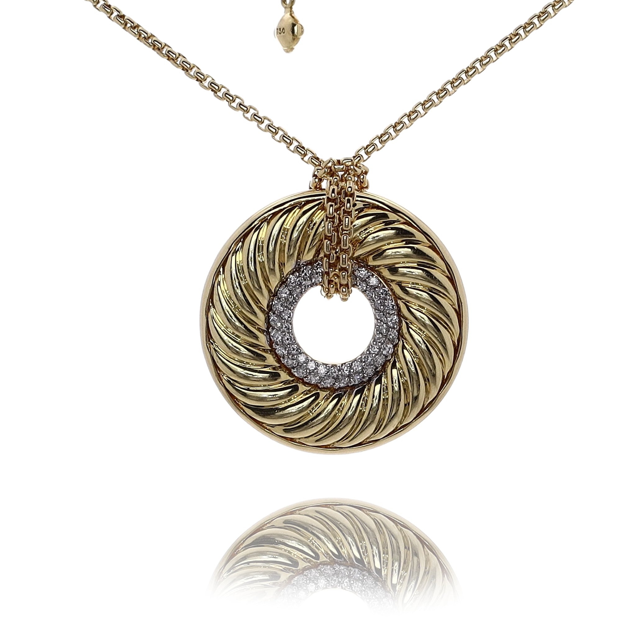 Exquisite Estate David Yurman 18 Karat Yellow Gold Circular Cable Disc Diamond Pendant Necklace for Women